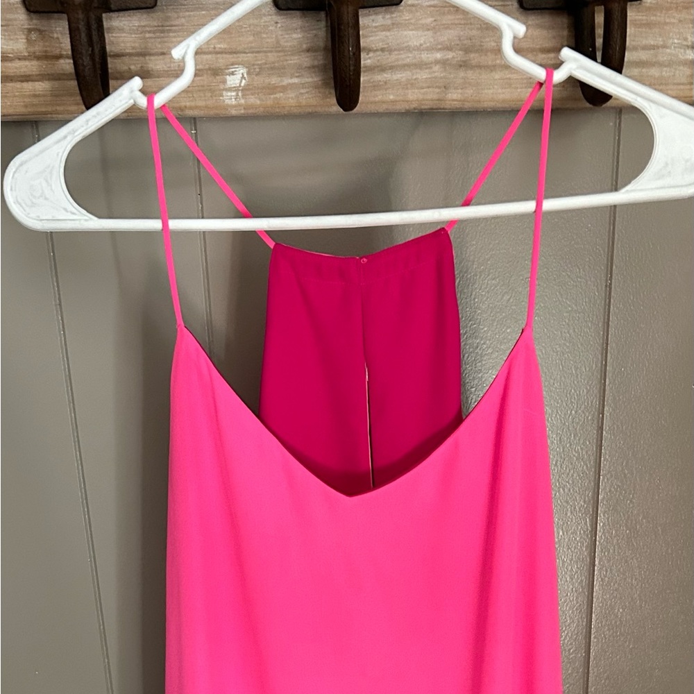 Excellent condition express camisole super cute in hot pink 🖤